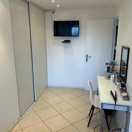 Appartement Standing, Parkings Devant Le Velodrome Marseille Exterior photo